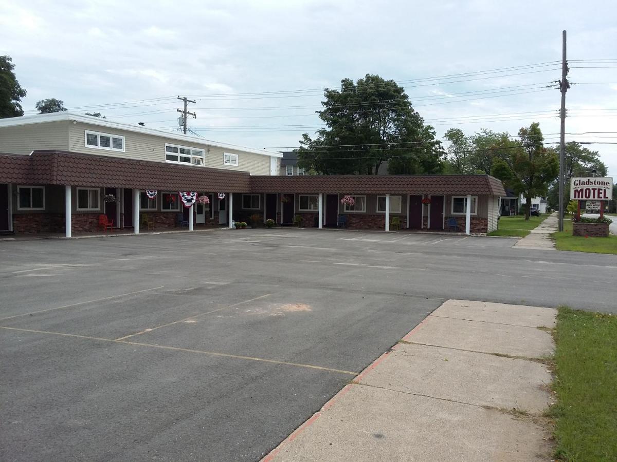 Gladstone Motel Exterior photo